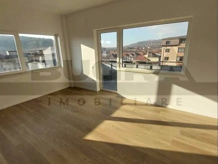 Apartament finisat cu 3 camere, 75 mp,  parare, zona Baciu Regal - Poză 2