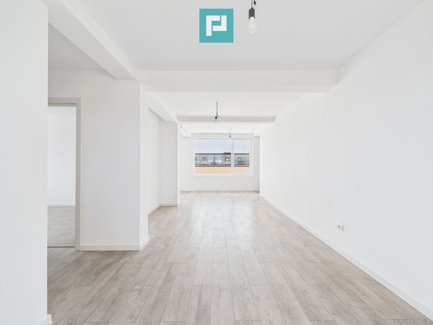 Apartament 3 camere, zona Torontalului - Poză 4