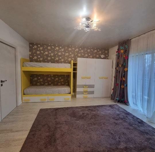 Apartament 6 camere, gradina privata - Poză 10