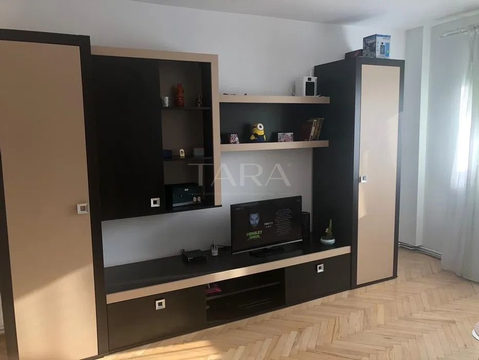 Apartament cu 2 camere, renovat complet, zona Plopilor, Pod Calvaria. - Poză 2