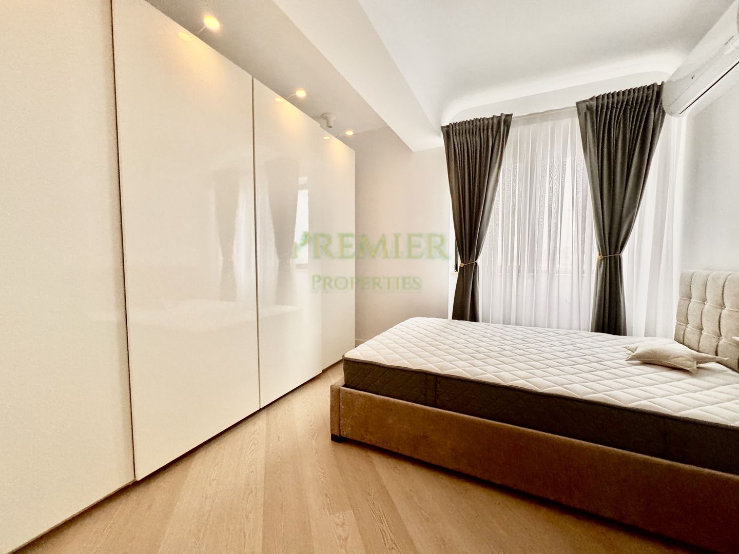 CORTINA NORTH | 3 CAMERE MOBILAT SI UTILAT | 2 LOCURI DE PARCARE INCLUSE - Poză 3