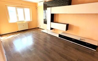 68.ooo euro, apartament 3 camere, decomandat, Micro 16 - Poză 1