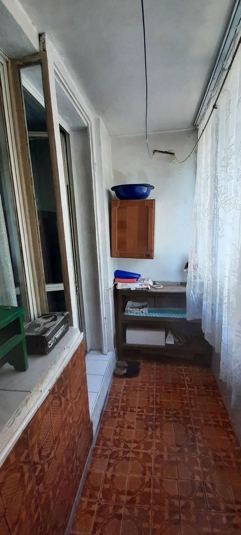 Vanzare Apartament  3 camere decomandat, parter, 68 mp,  metrou Valea Ialomiței - Poză 7