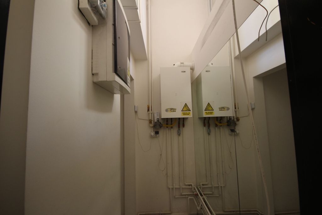 Spațiu comercial de 92mp în zona Ultracentral - Poză 9