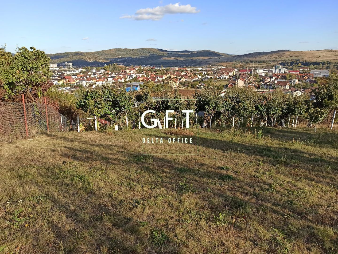 Teren intravilan 730 mp-livada-vedere panoramica-Valea Sigmirului - Poză 3