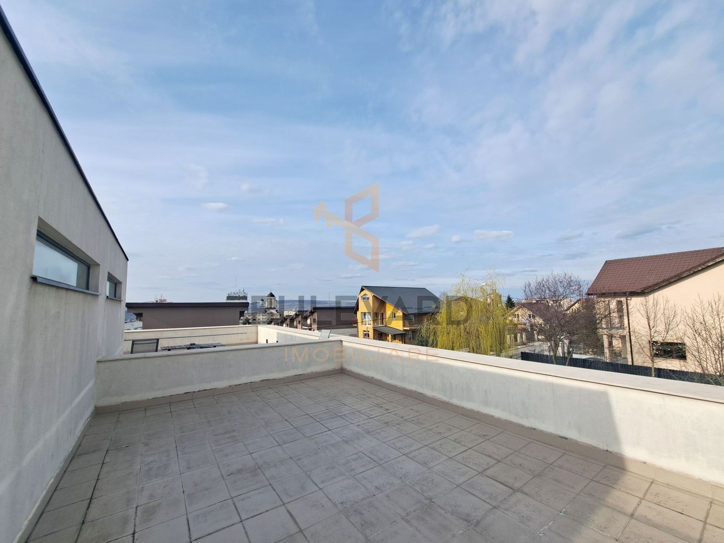 Casa tip dulplex 120 mp + 80 mp terase + garaj, zona Liceu Waldorf - Poză 3