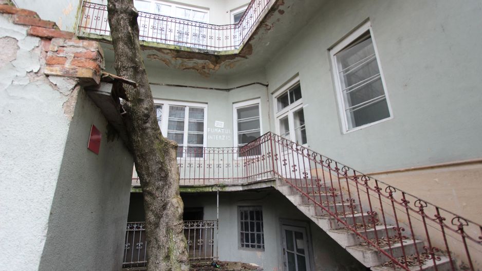 Imobil pretabil cladire de birouri, clinica medicala - Central - Poză 25