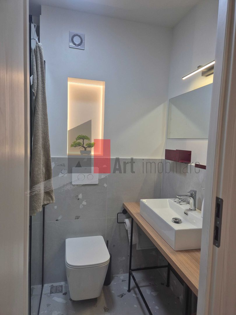 Inchiriez apartament 4 camere, complet renovat, - Poză 6