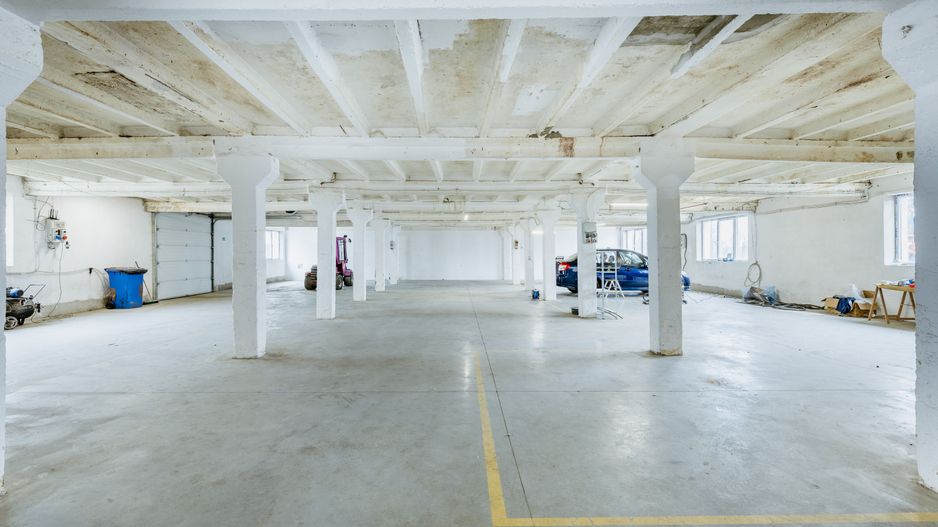 Hală de închiriat 330 mp - Poză 2