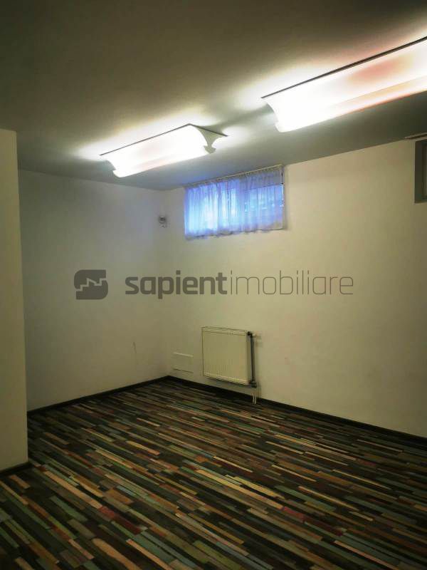 Apartament cu 3 cam.ideal pentru birou - Poză 1