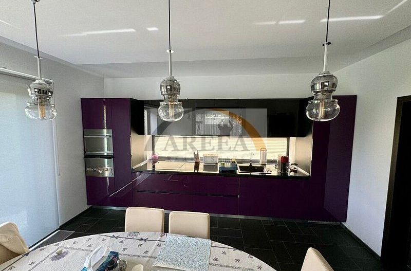 Vila lux de vanzare in cel mai dorit complex din Erou Iancu Nicolae-locatie rara - Poză 10