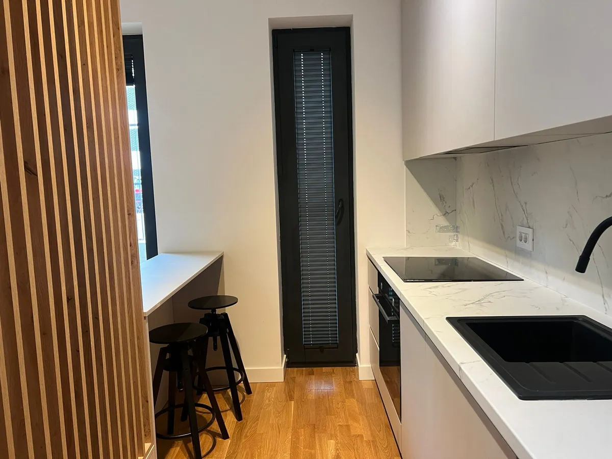 Prima inchiriere | Studio cu curte privata | Avalon Estate — fotografia 3