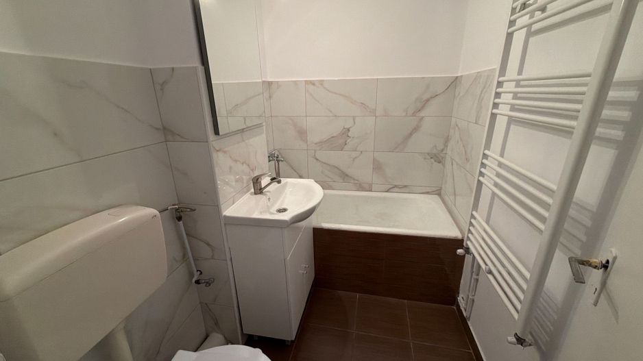 Garsonieră decomandată zona lenin 30 MP str sporturilor - Poză 9