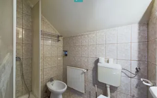 Două case în curte, la 2 minute de Shopping City - Poză 27