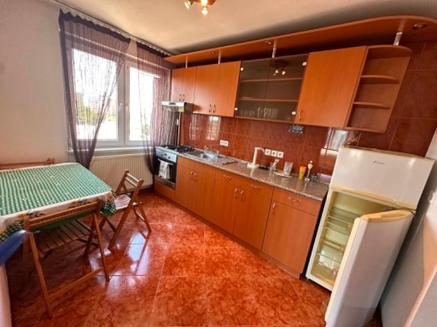 Aradului | 2 Camere | Etaj Intermediar | Decomandat. - Poză 6