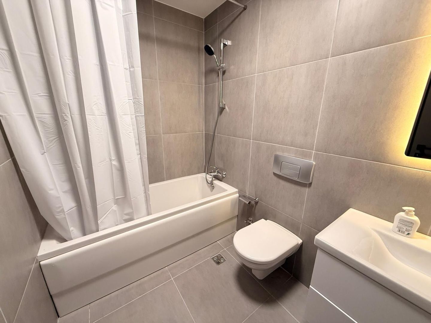 2 camere Emerald Residence | Loc parcare - Poză 13
