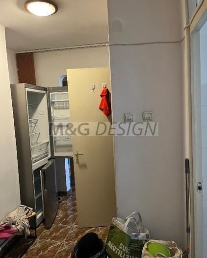 Apartament 3 camere Soarelui etaj 2 cu centrala - Poză 13