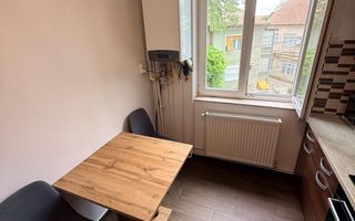 2 camere| Olimpia| apartament superb| balcon inchis| lift| centrala| - Poză 13