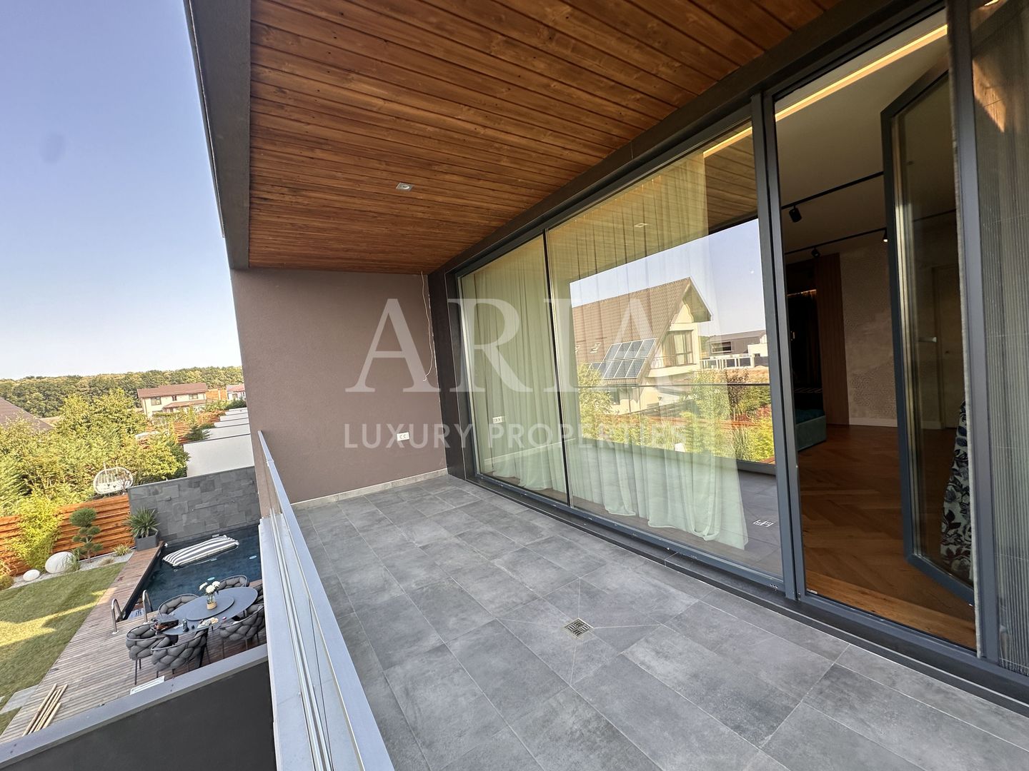 SMART VILLA - POOL - LUXURY GATED COMMUNITY - NEAR THE FOREST - Poză 14