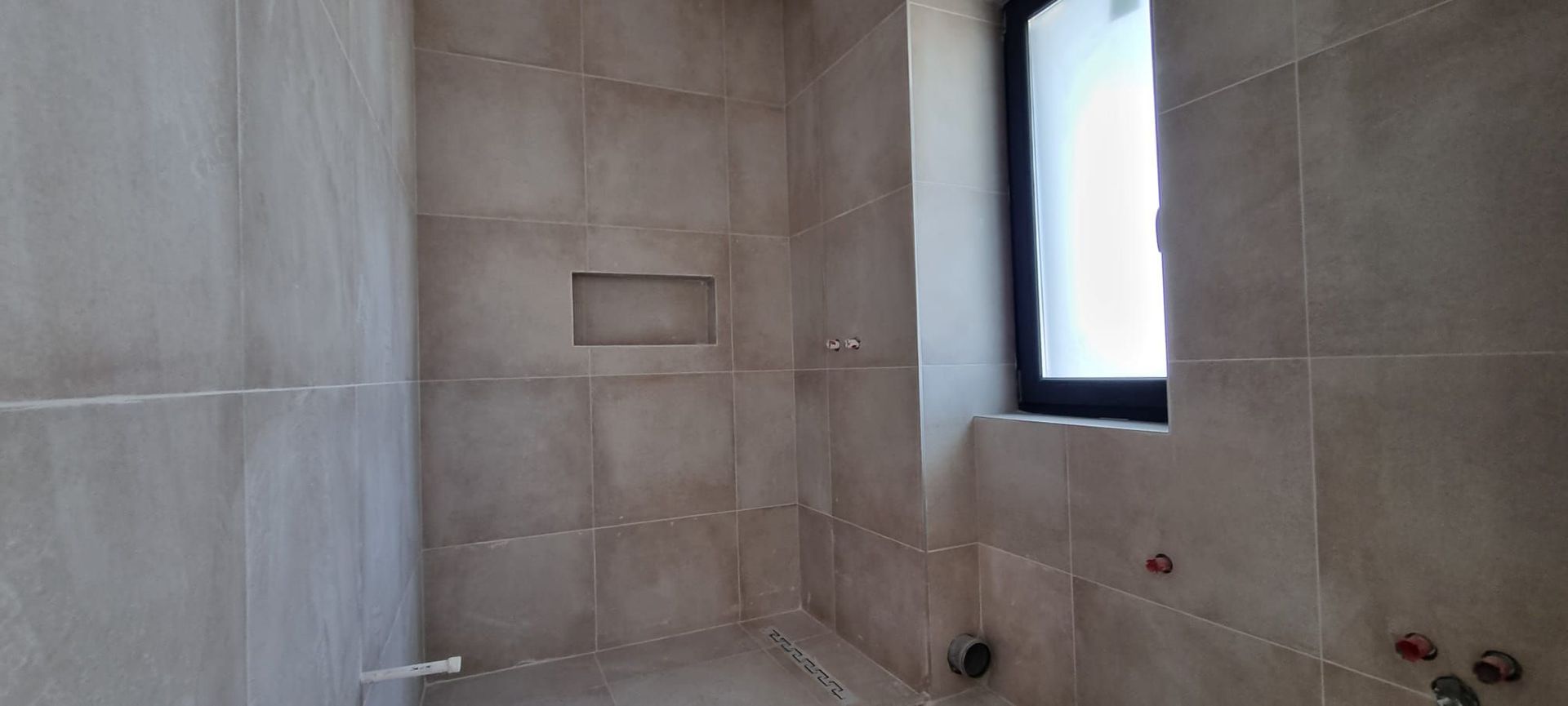 Vilă Individuală cu 700 mp Teren și Mansardă Amenajată - Poză 12