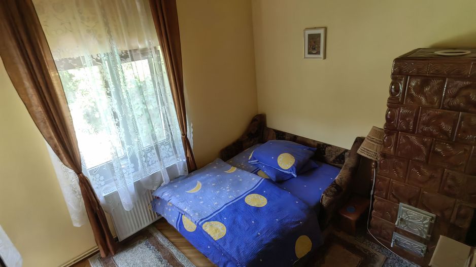 Casa/Vilă  aproape de pădure Vâlcele + 1235 m² teren 160.000 EURO - Poză 9