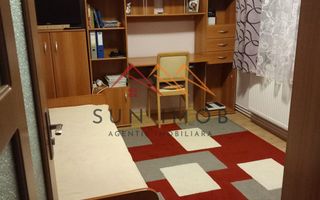 Apartament 3 camere, decomandat, central, renovat total, Campina - Poză 2