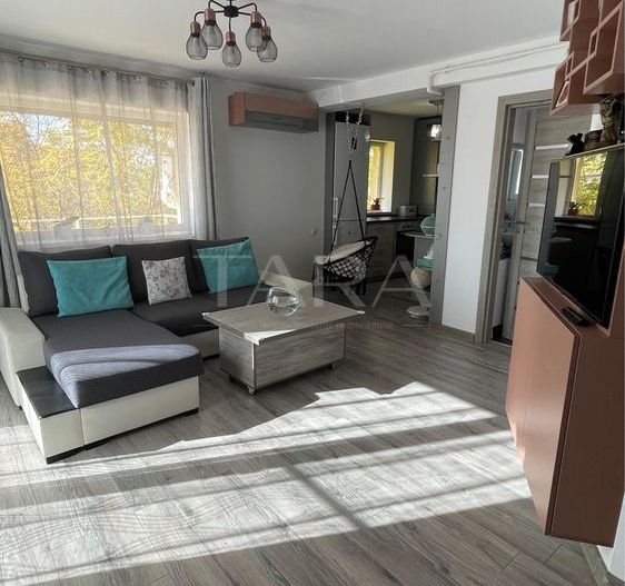 Apartament cu 3 camere, 2 băi, 2 parcari, zona Muzeul Apei, Florești. - Poză 1