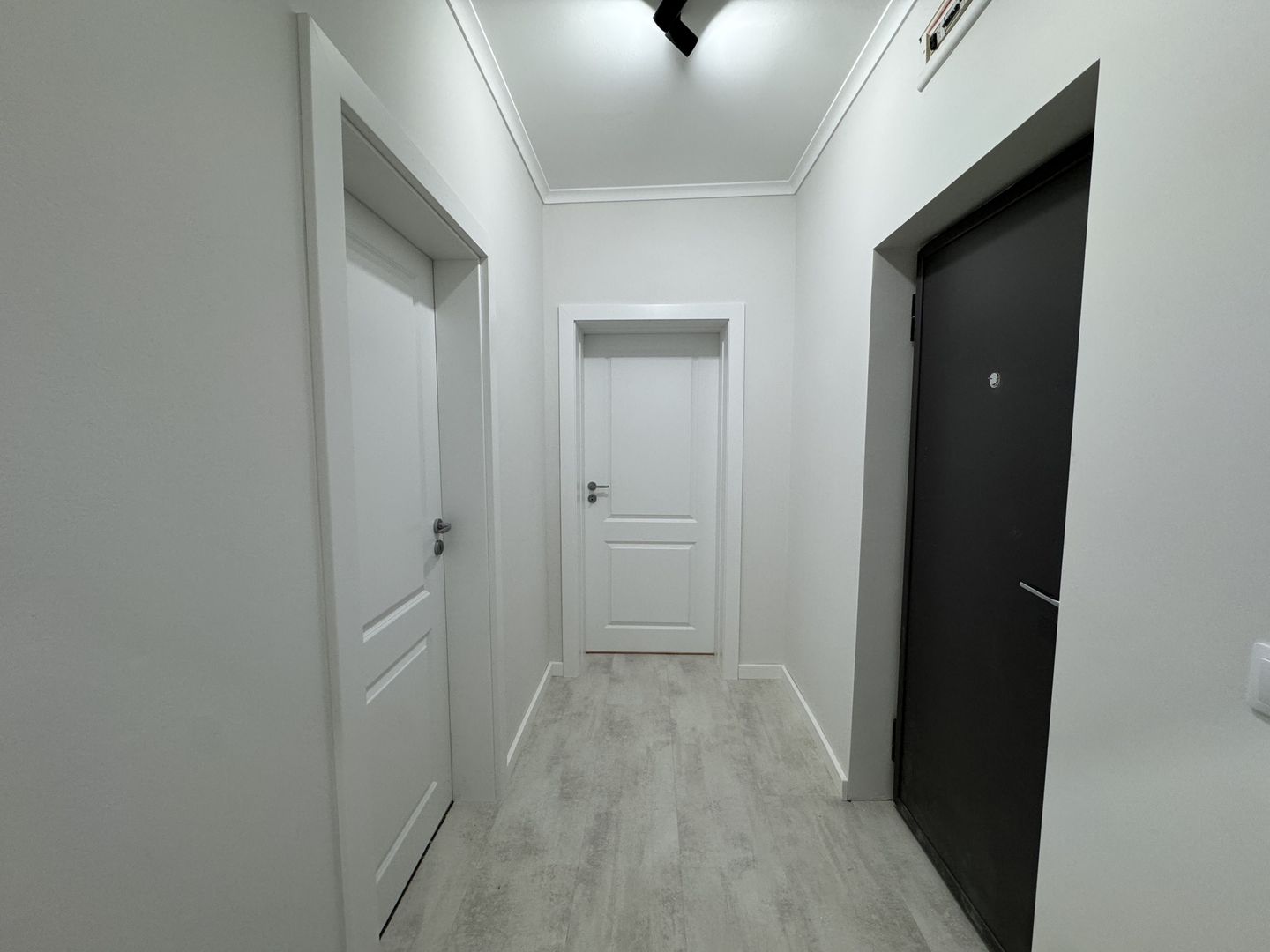 Apartament nr.17 cu 2 camere, boxa si parcare incluse in pret - Poză 8