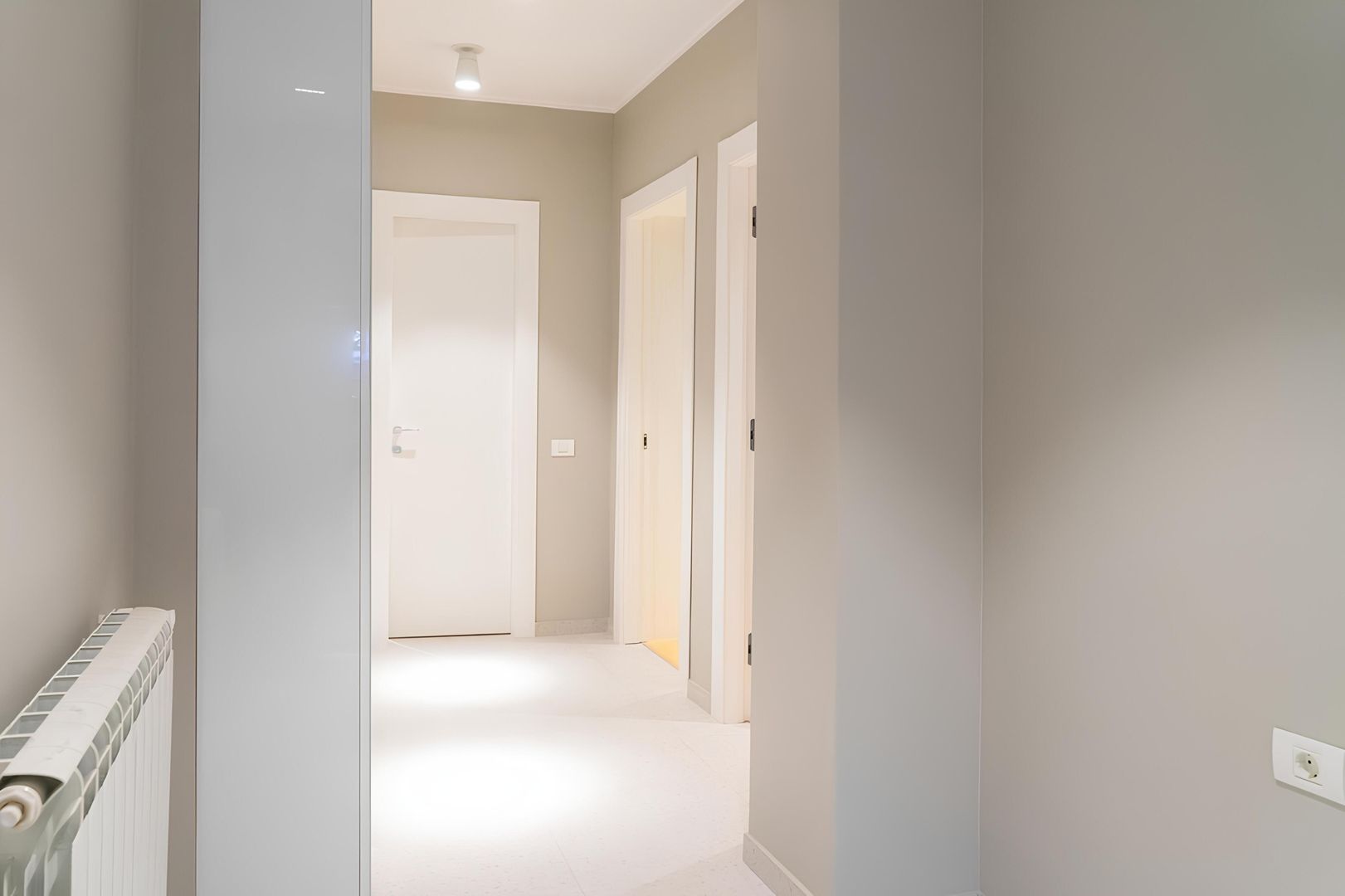 Apartament 2 camere decomandat cu centrala proprie I Zona Primaverii - Poză 2