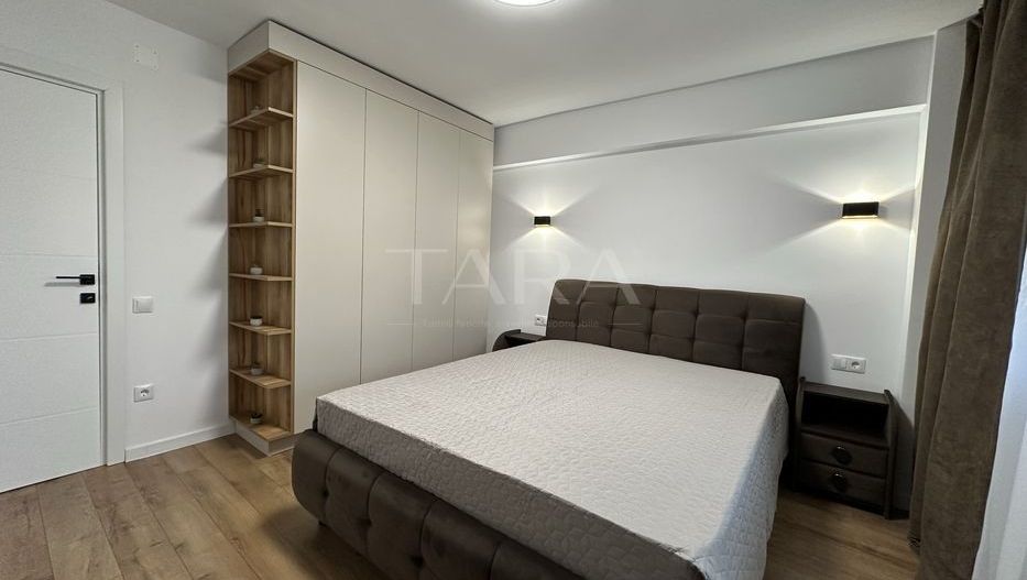 Apartament 3 camere modern, cu terasă și parcare – zonă Centrală - Poză 4