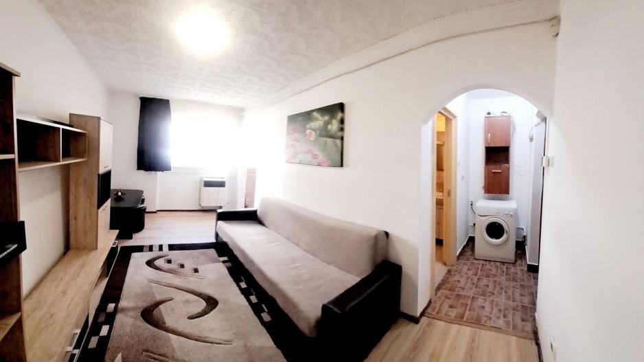 BRASADAS vinde URGENT garsoniera UTILATA pe Closca PARTER. - Poză 1