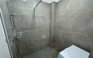 Mobilat si utilat. 2 locuri de parcare. Curte privata in CF - Poză 11