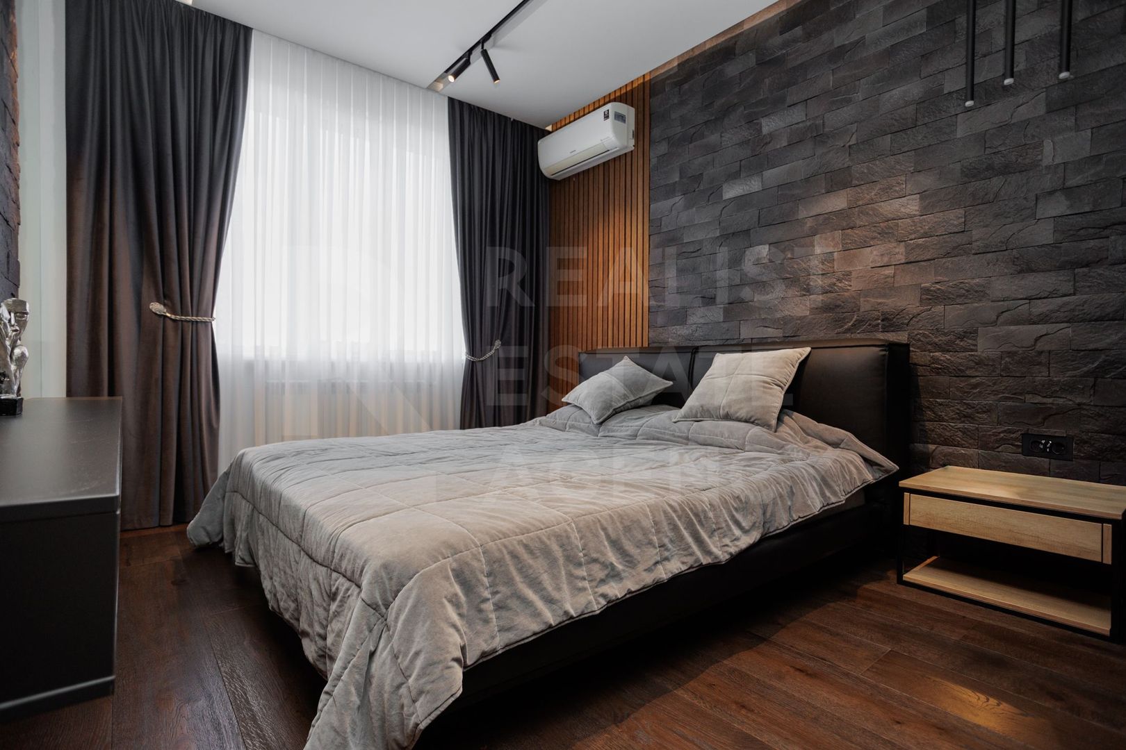 Apartament Loft-Modern de 78,4 mp cu vedere spre Parcul „La Izvor” - Poză 2