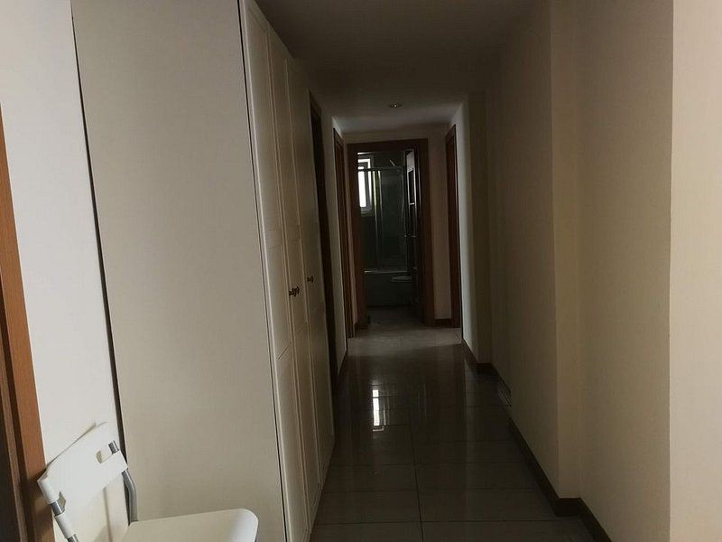 Apartament spatios cu bucatarie 15 mp 1/3, dec, Cosmopolis, mobilat partial - Poză 4