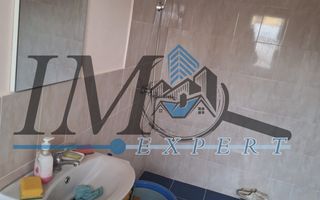 Casa de vânzare in Craciunel la strada principală - Poză 6