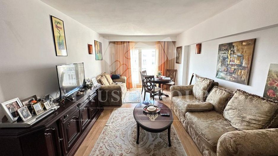 Apartament 4 camere Unirii | 1995 | decomandat | stradal | - Poză 2