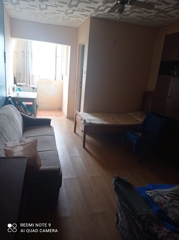 BRASADAS vinde garsoniera confort 2 la etajul 1 pe Ostrovului. - Poză 1