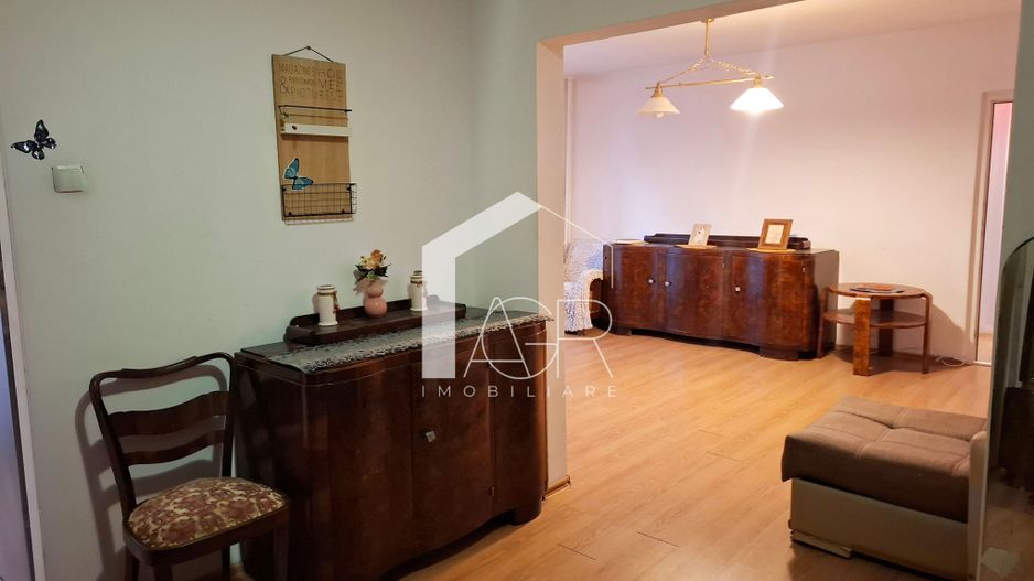 Apartament cu 2 camere de vanzare, zona Central - Poză 6