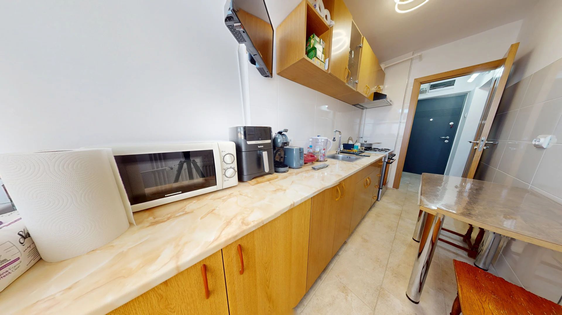 Garsoniere renovate,mobilate la schimb sau vanzare - Poză 13