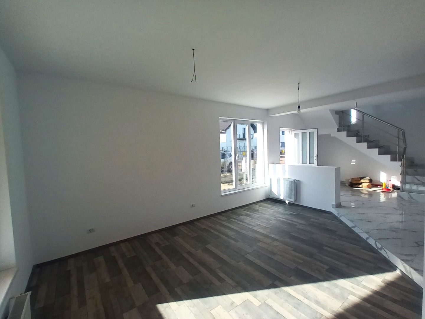 Casă individuală 5 camere  P+1 cu pod, gata de mutare, 468 mp teren - Poză 3