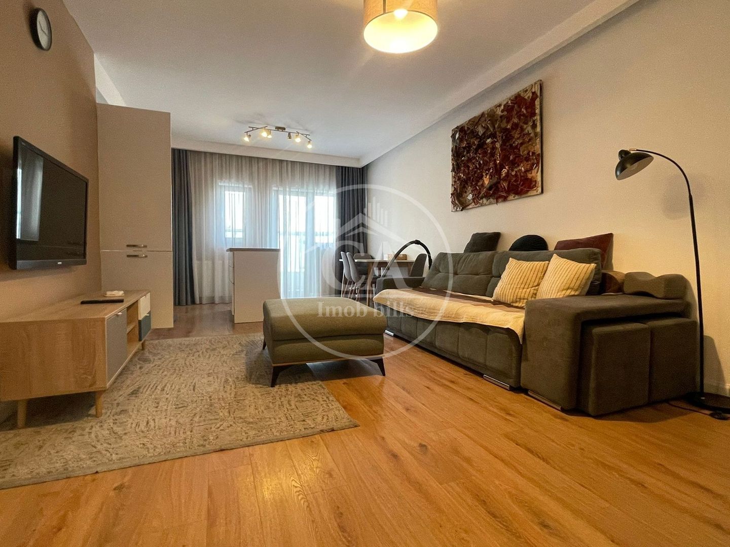 Apartament cu 2 camere de vanzare in cartierul Luceafarul, Oradea - Poză 1