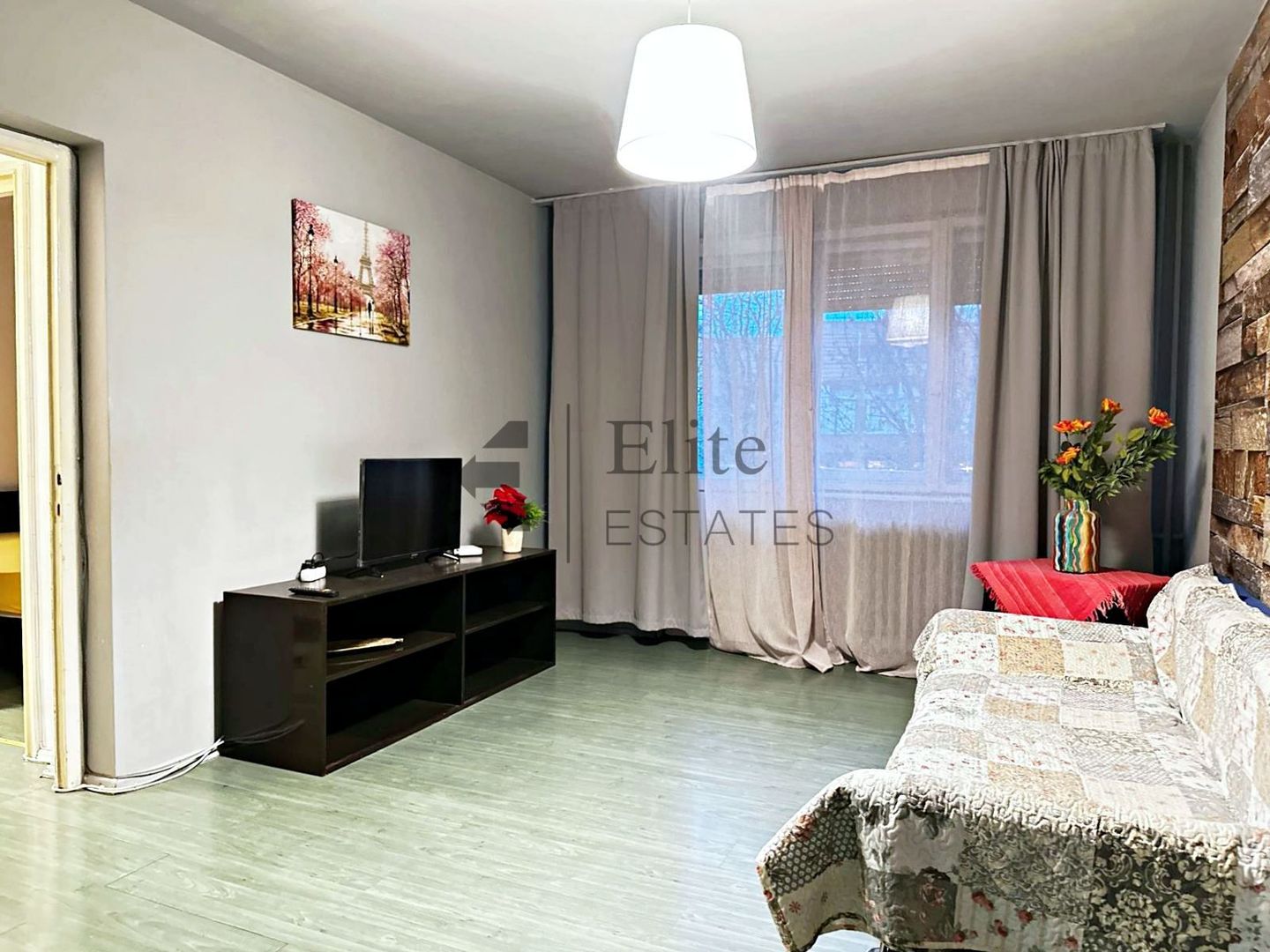 Apartament 3 camere decomandate in Rogerius, Oradea - Poză 1