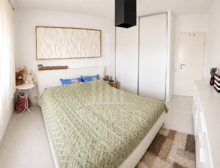 Apartament 3 camere - Balcon cu priveliște de vis - Poză 1