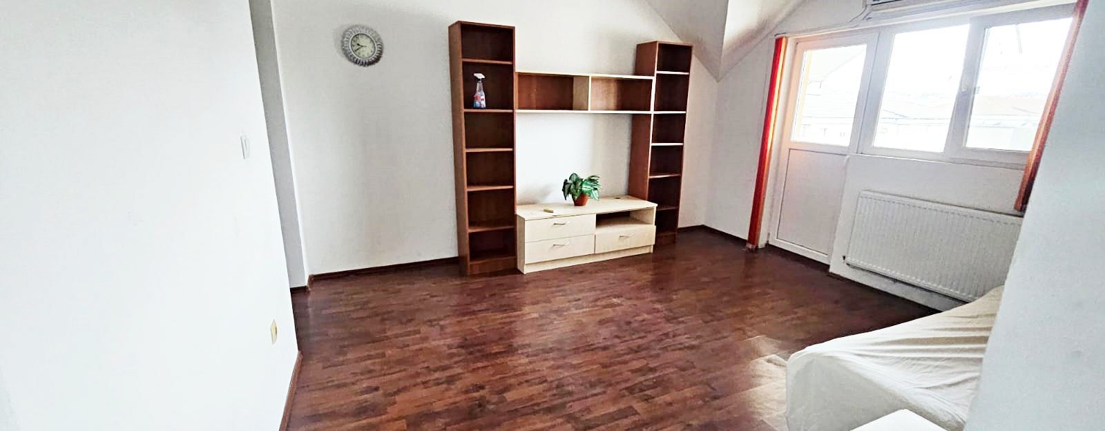 Apartament 2 camere de vânzare in zona Rogerius, Oradea - Poză 3