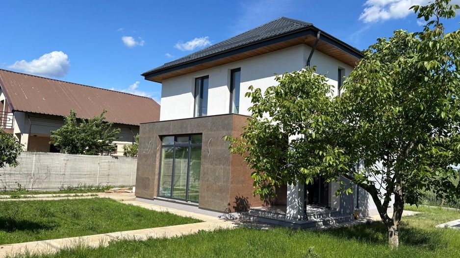 Casa superba // 400mp // Excelent construita - Poză 4