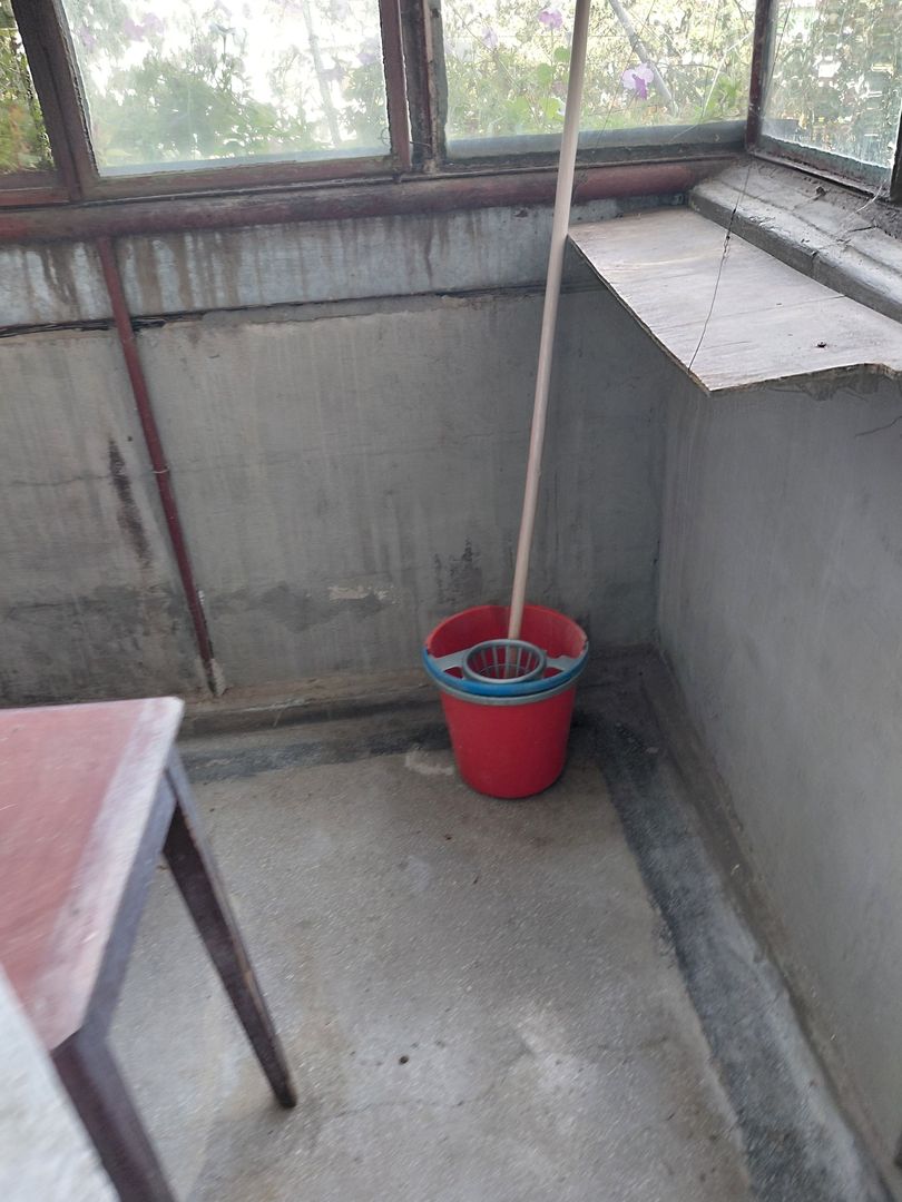 Aprtament 2 cam, Tig 1,et 3 si  un garaj mare langa bloc - Poză 9