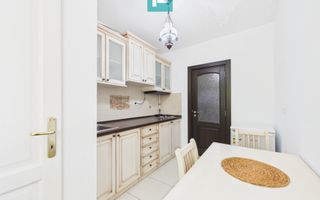 Apartament cu 3 camere decomandat, Str. Horia - Poză 17