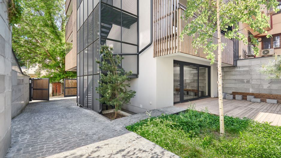 Floreasca–Dorobanți, doua etaje, 4 camere, curte proprie, vila 2025 - Poză 4