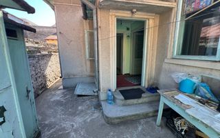 Vânzare casă cu dublu acces pe colț, într-o zonă ultracentrală - Poză 2