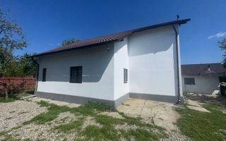 CASA DE VANZARE CU 4 CAMERE, APA SARATA, CAMPULUNG - Poză 2